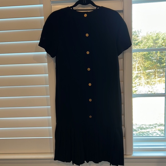 Chanel Dress - Picture 4 of 7